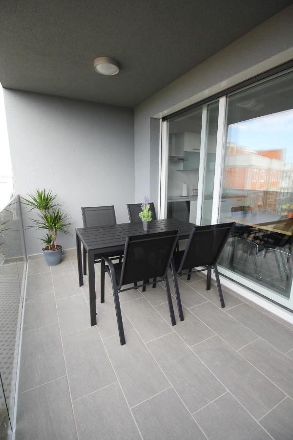 Sunshine Bay Apartman Nin Kültér fotó