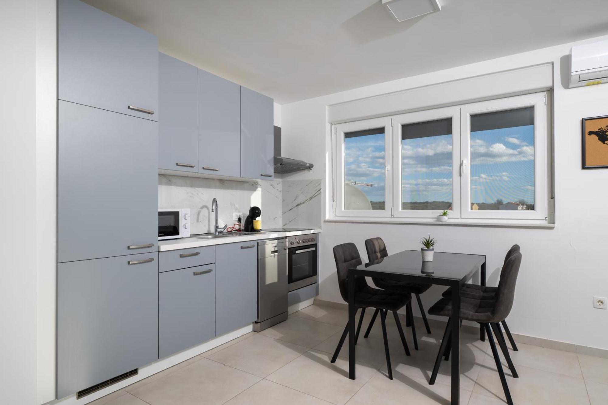 Sunshine Bay Apartman Nin Kültér fotó