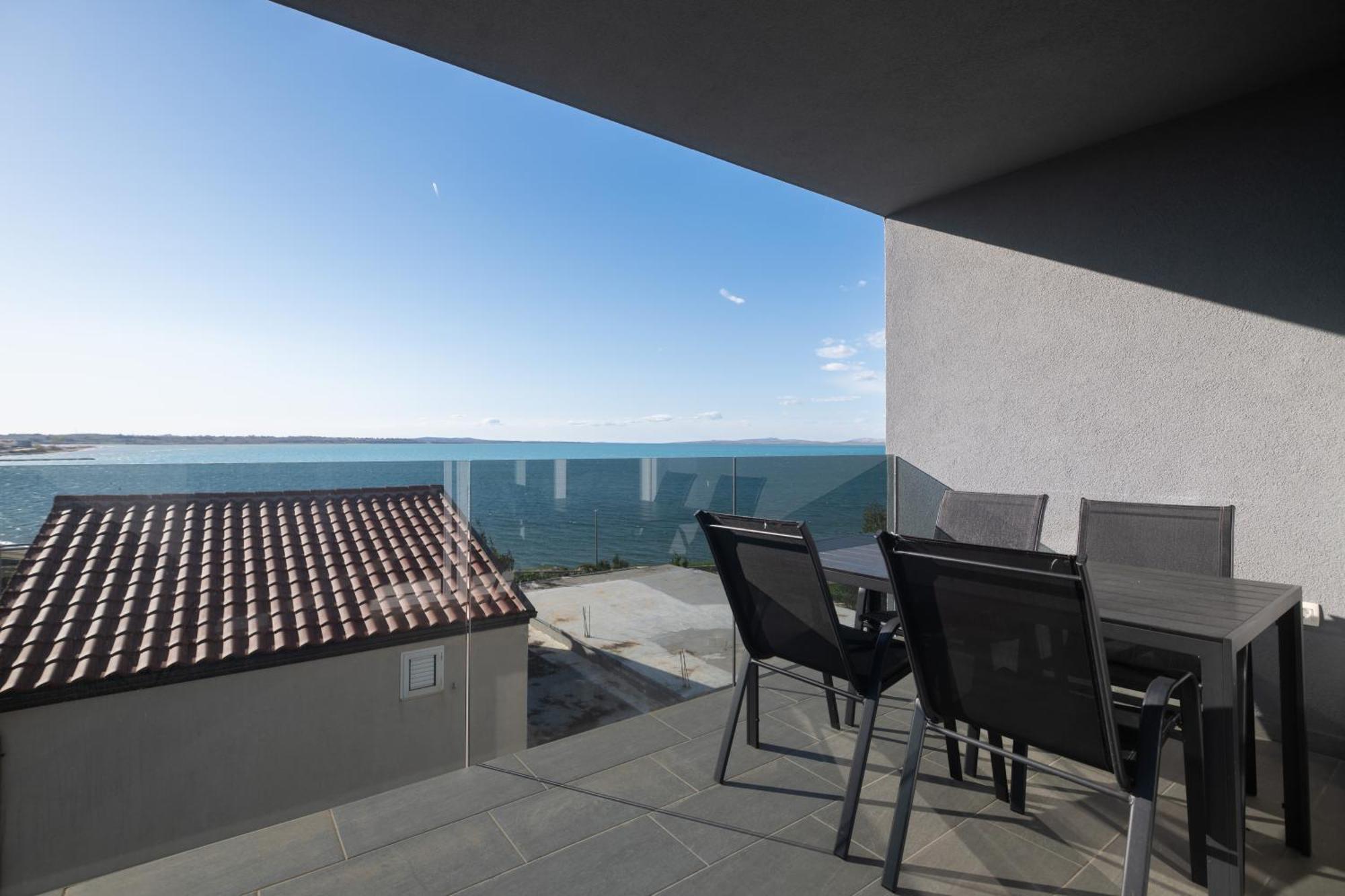 Sunshine Bay Apartman Nin Kültér fotó